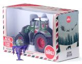 3224 Fendt 728 Vario  Weihnachtstrecker mit Santa Claus